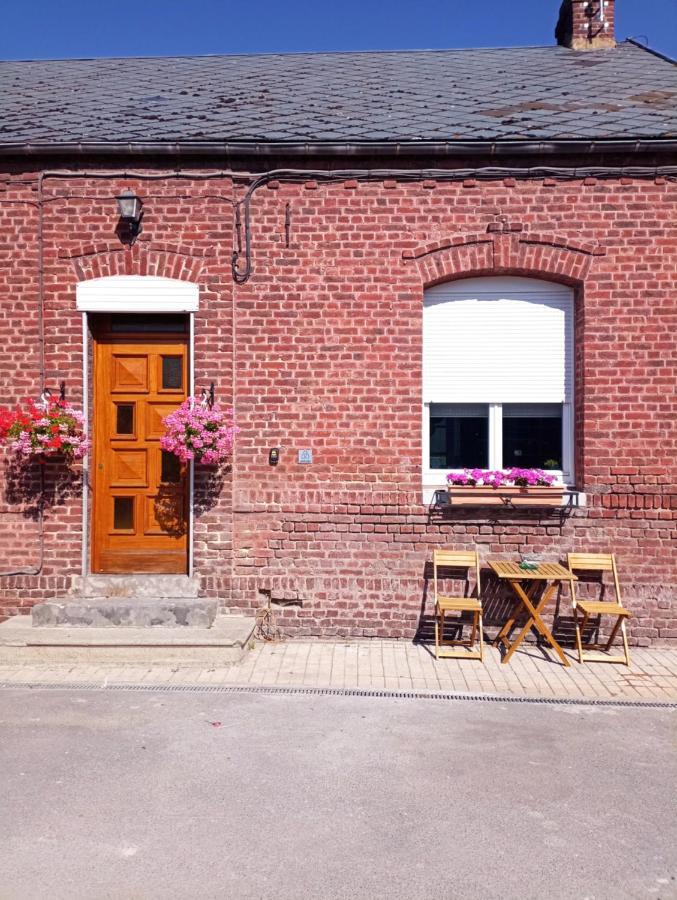 Gite A La Ferme Chez Magali Escaudoeuvres 外观 照片